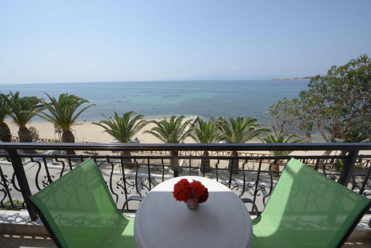 Otel Akrogiali 2*