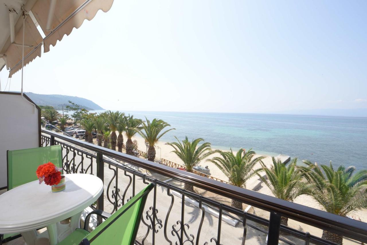 Otel Akrogiali 2*